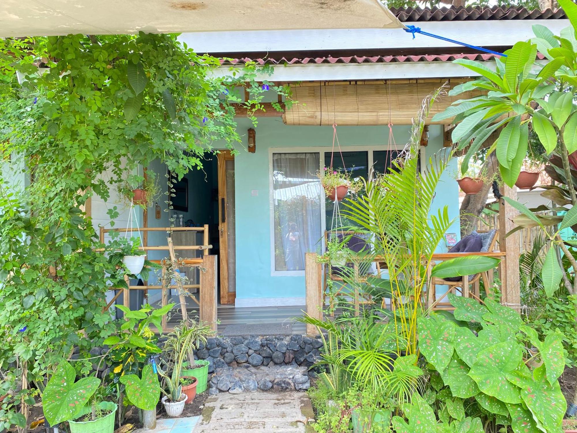 Marta House Gili Air Hotel Exterior photo